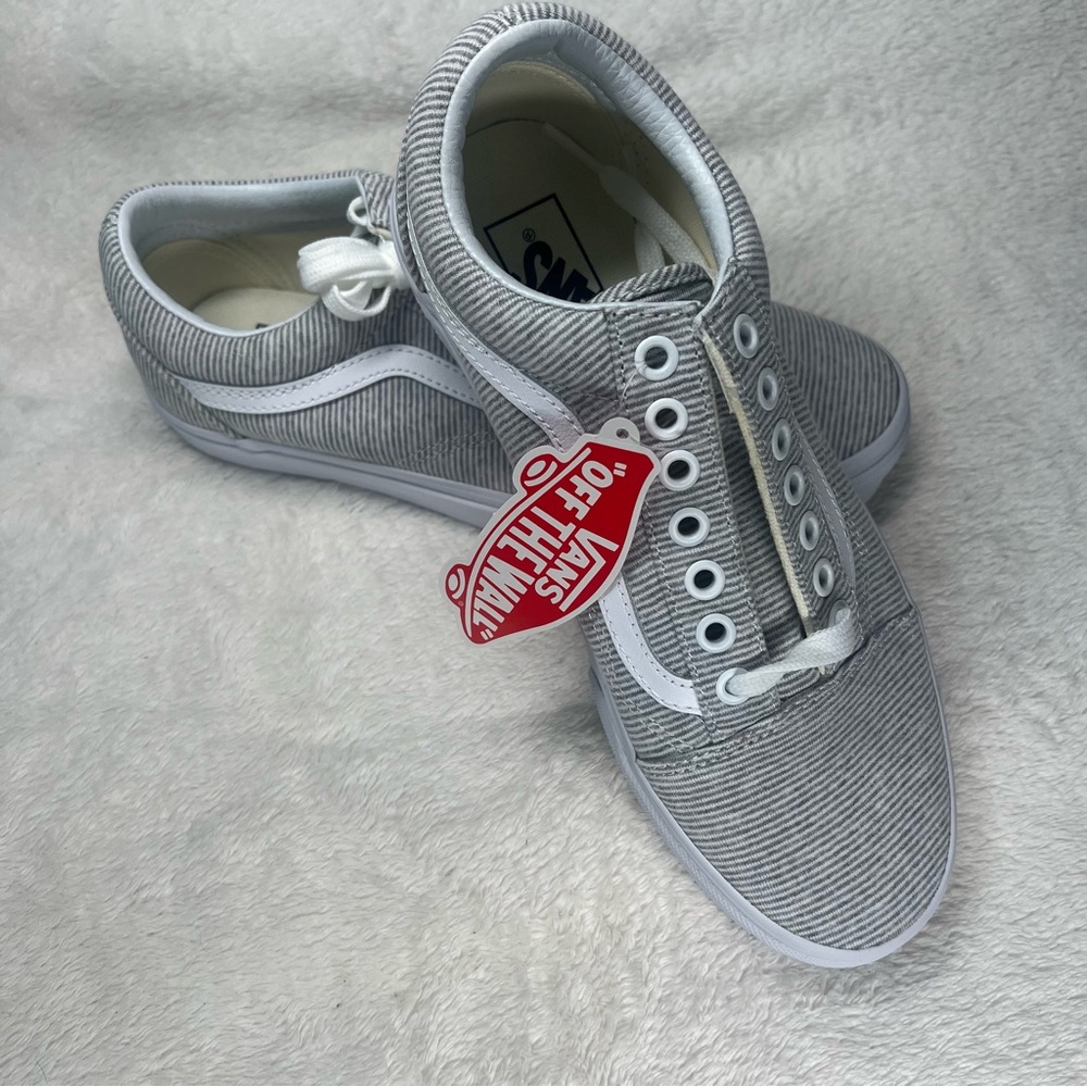 Vans Old Skool Striped Gray and White Sneakers